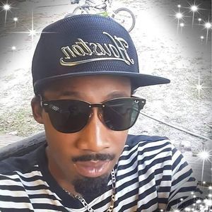 Meet your Posher, Erick